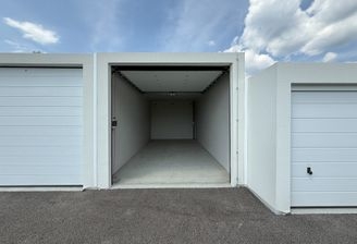 Garagen Außenansicht