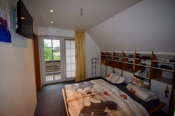 Schlafzimmer 2 mit Ankleide