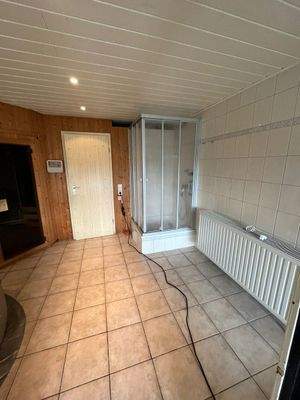 Wellnessbereich mit Dusche