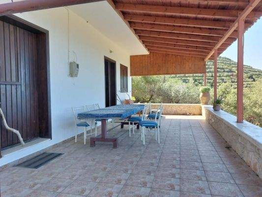 Kreta, Mochlos: Charmantes Haus mit Meerblick und Garten mit Olivenbäumen zu verkaufen