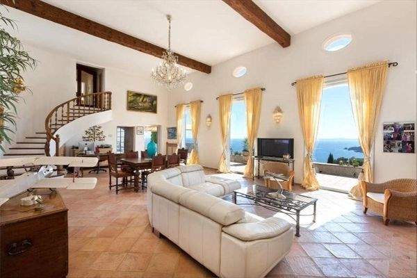 Salon Carrelage Lustre