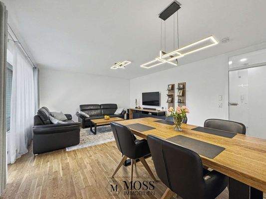 Wohn- und Esssbereich 1.2