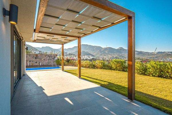 Luxury Pool Villas Close to the Center and Marina in Bodrum