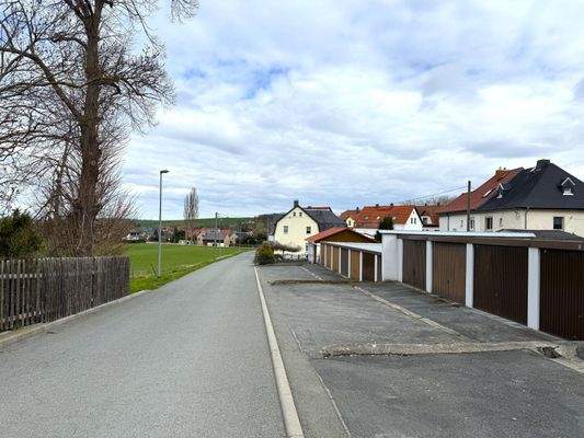 Straße, ruhig gelegen