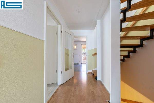 Flur - Blick zur Küche