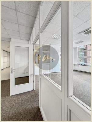 Holz-Raumtrennweände