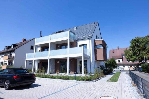 Hausansicht Balkonseite