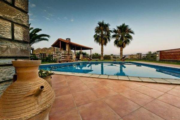 Kreta, Katsikia: Luxuriöse Villa mit Pool, Garten, Meerblick zu verkaufen