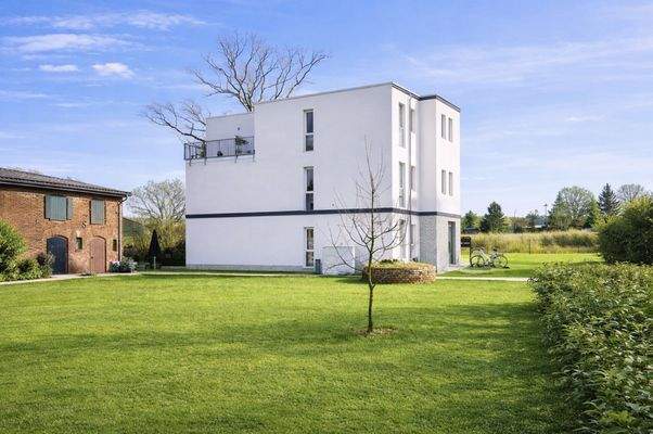 Neubau-Seitenansicht