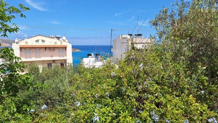 Kreta, Agios Nikolaos: Baugrundstück mit Meerblick in der Stadt zu verkaufen