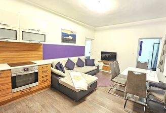 Wohn-/Esszimmer - Wohnung - Seeboden - kaufen