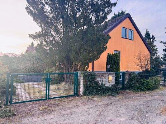 Hausansicht vom Eingang