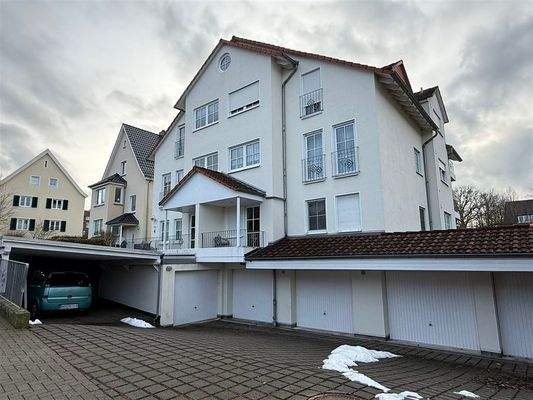 Haus und Garagenplatz