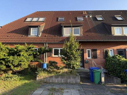 Blick zur Doppelhaushälfte