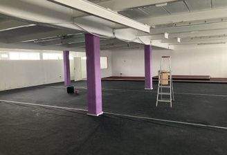 mit weiterer Renovierung