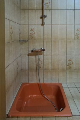 Dusche im Bad im OG