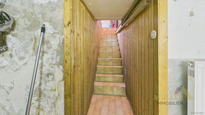 Abgang zum Keller