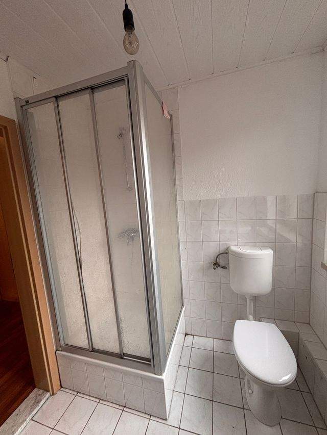 Helle 2-Raum-Wohnung mit Einbauküche in Lunzenau OT Berthelsdorf! - Photo 5