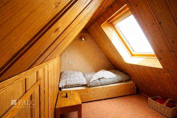 Dachraum Kinderzimmer II