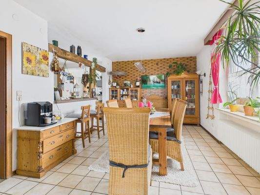 CAM01223G0-PR0176-STILL034