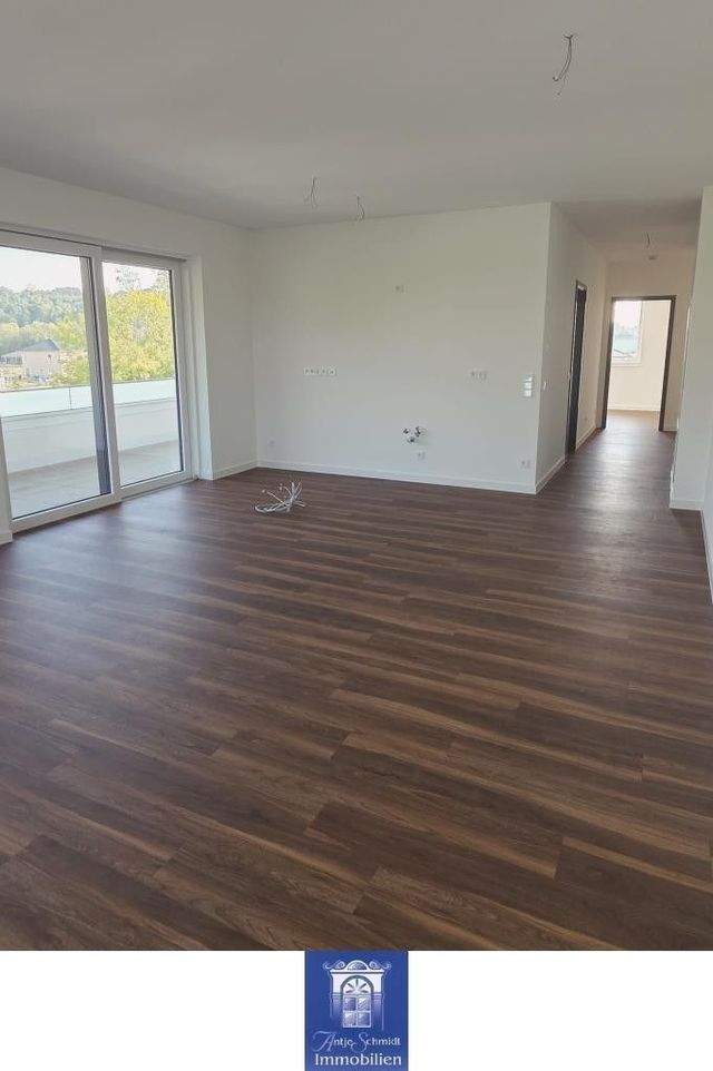 Dachtraum - Ruhig und grün! Große Terrasse, modernes Bad mit freistehender Wanne! - Photo 1