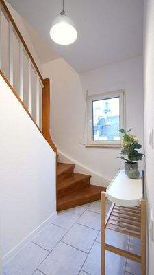 Eingangsbereich und Aufgang zum 2. Obergeschoss