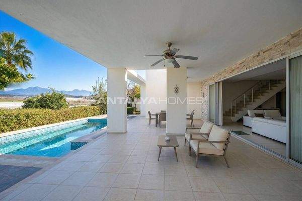 4-Bedroom Triplex Villa with Pool in Antalya
