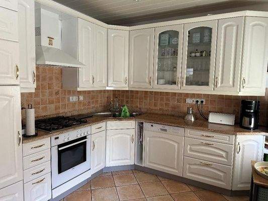 Hochwertige Holzeinbauküche