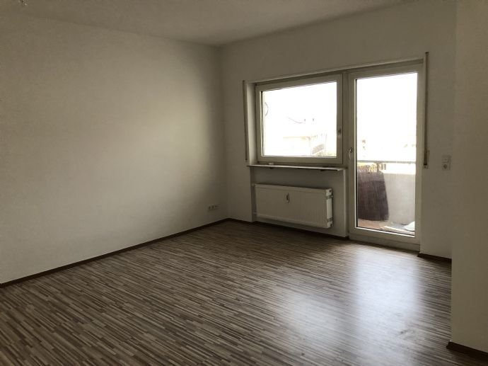 Zentral gelegene 2 ZKB-Wohnung in BÃ¼rstadt