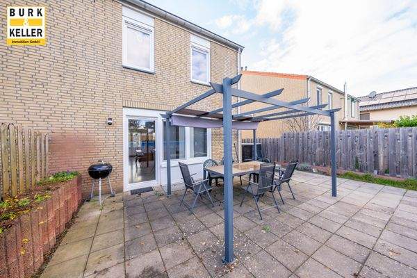 Terrasse & Rückansicht