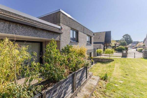 Blick in den Vorgarten