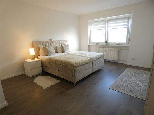 Großes Schlafzimmer