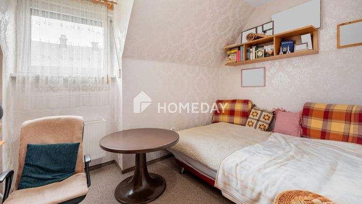 1. OG Schlafzimmer 2