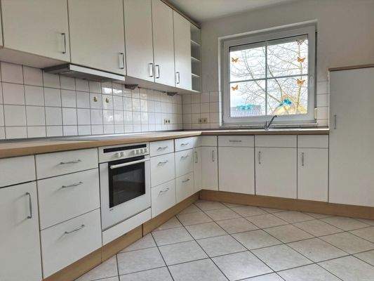 Einbauküche mit E-Geräten