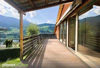 Haus mit zwei Einheiten