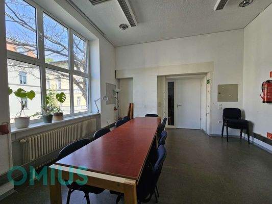 E.06_Tresorvorraum_Blick-Richtung-Tresor