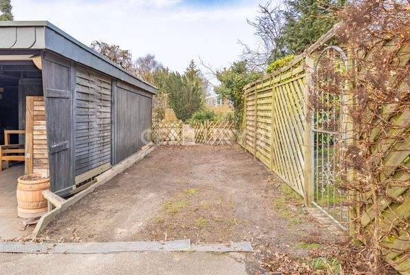 Zufahrt zum Grundstück