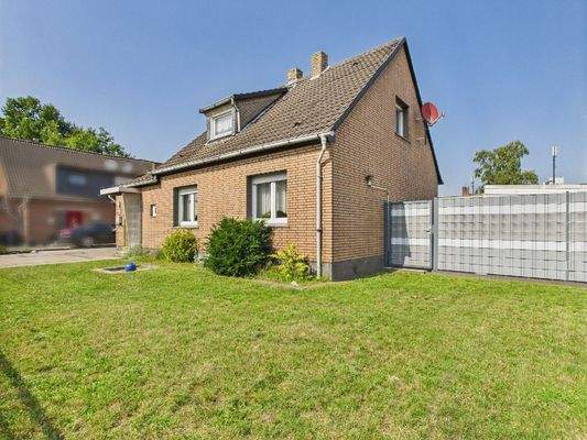 ...zwei Wohneinheiten (Häuser) ...