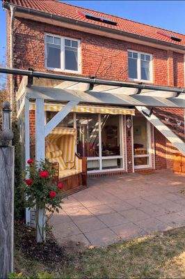 Überdachte Südterrasse