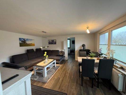 Wohnzimmer mit Kamin