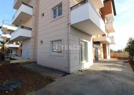 Flats in an Advantageous Location with Pool in Kadriye