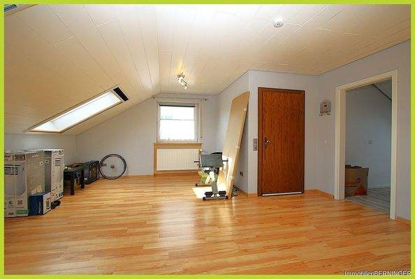 Studio Einliegerwohnung DG