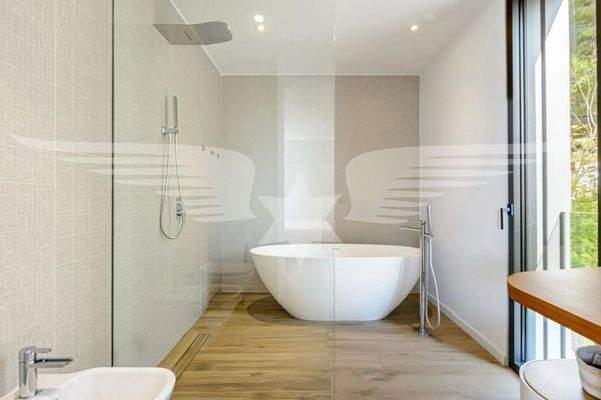 Badezimmer Master-Suite