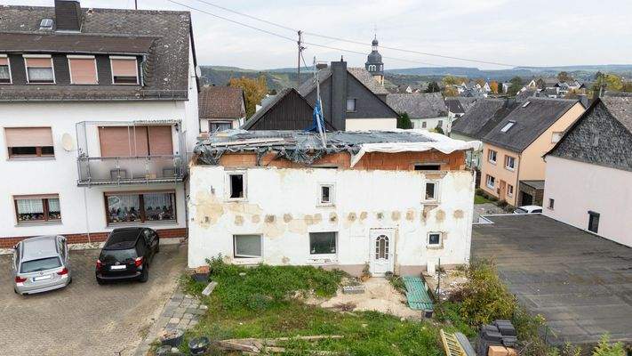 Grundstück-Abrissgebäude