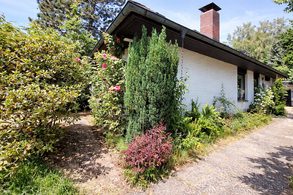 Einfahrt / Haupteingang