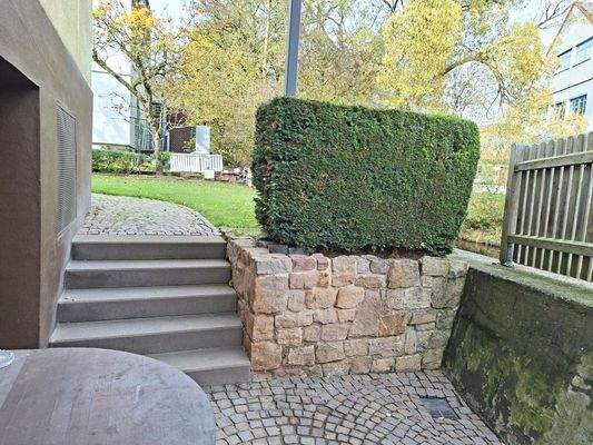 Einer von 2 Kellerzugängen.