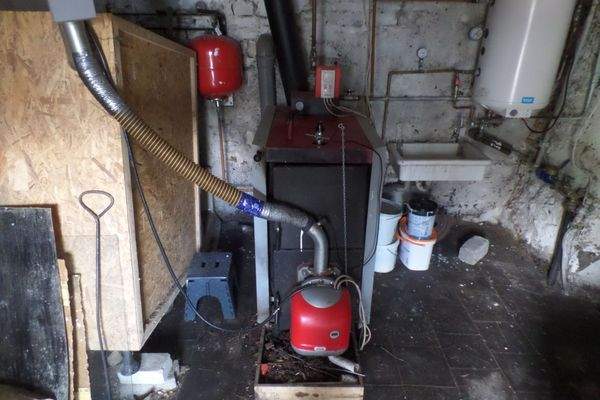 Pelletheizung Bruchsteinkeller