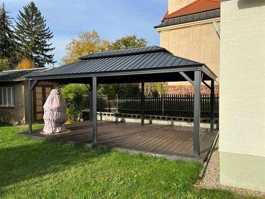 Überdachter Freisitz