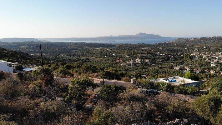 Kreta, Gavalochori: Panoramagrundstück mit Meer- und Bergblick zu verkaufen
