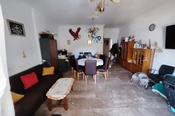 Kreta, Agios Nikolaos: Zentrumsnahe 4-Zimmer-Wohnung mit Meerblick zu verkaufen